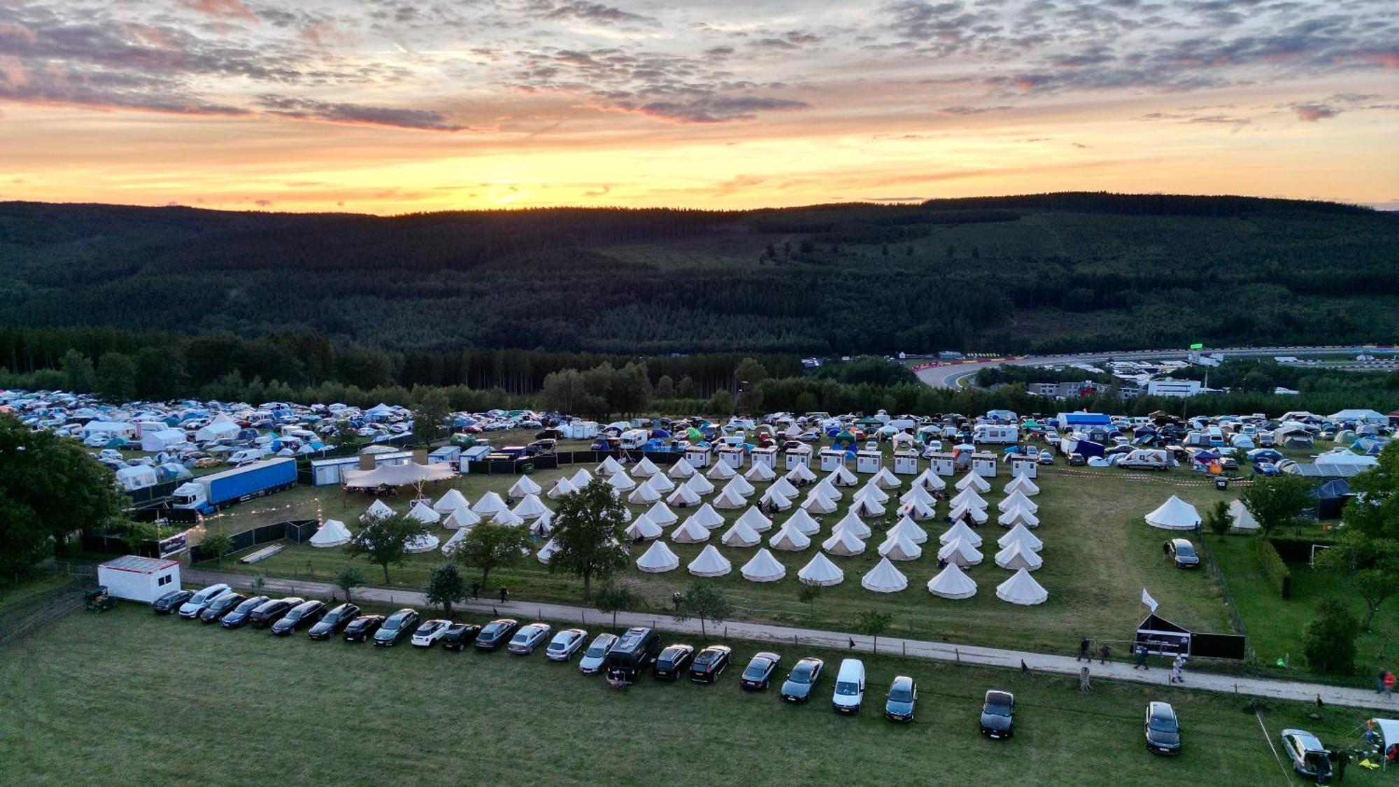 Grandprixcamp Closest To The Track Including Track View Stavelot Exterior photo